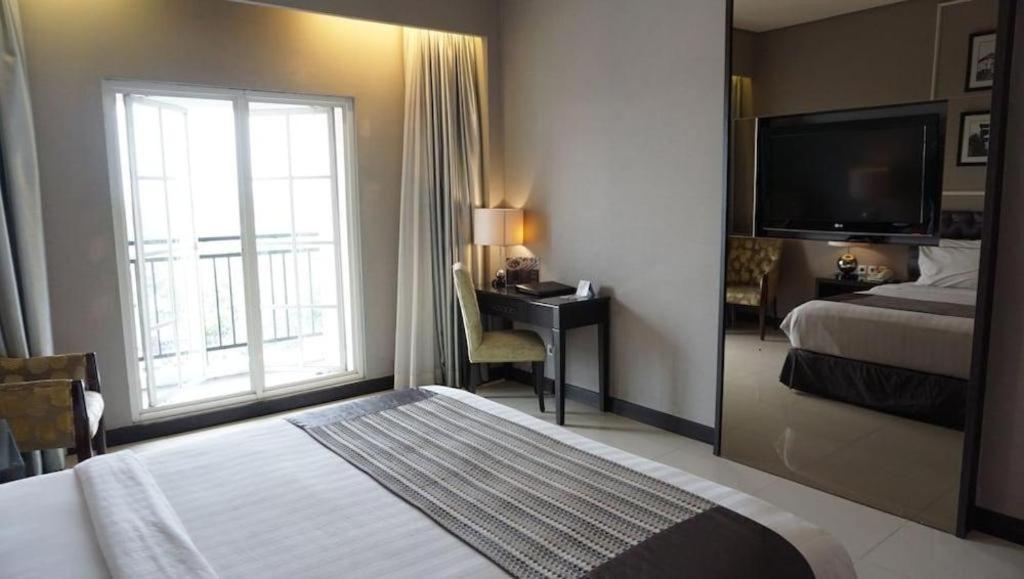 The Mirah Hotel Bogor Zewnętrze zdjęcie