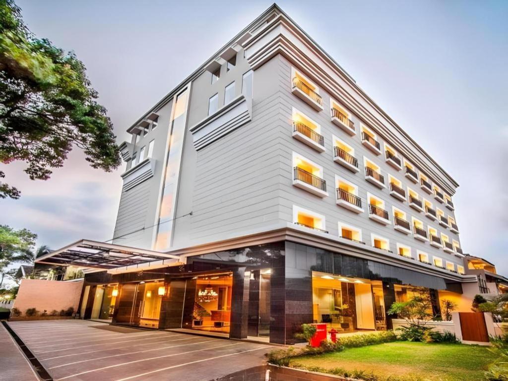 The Mirah Hotel Bogor Zewnętrze zdjęcie