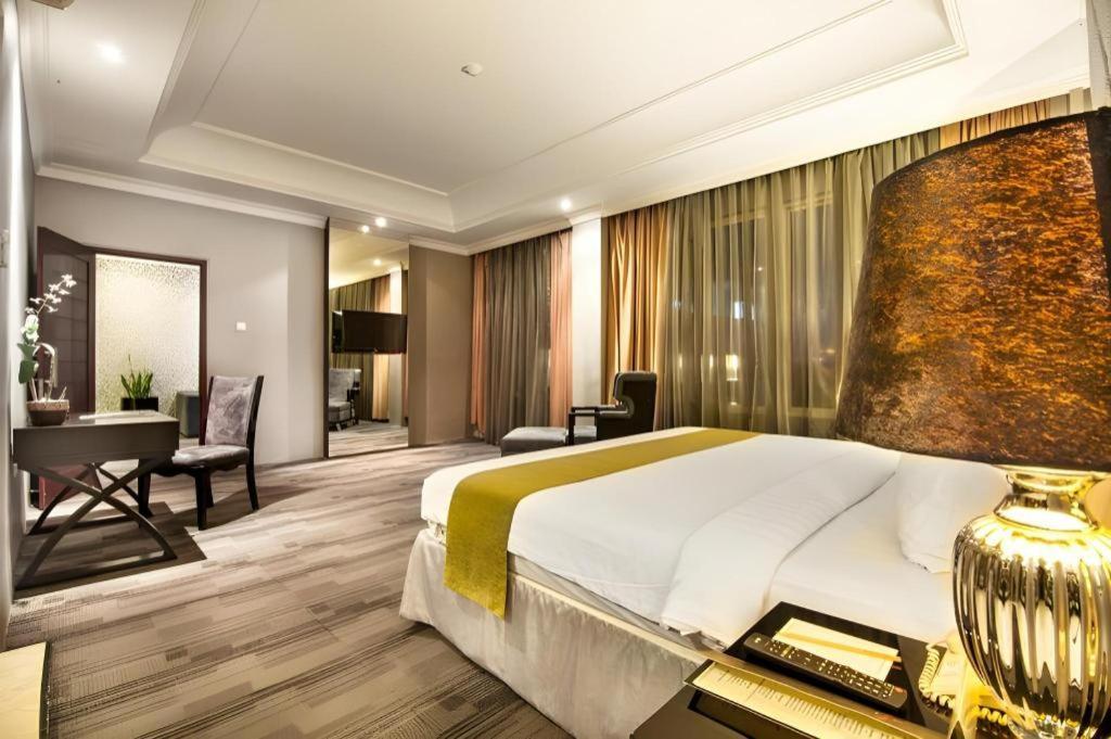 The Mirah Hotel Bogor Zewnętrze zdjęcie